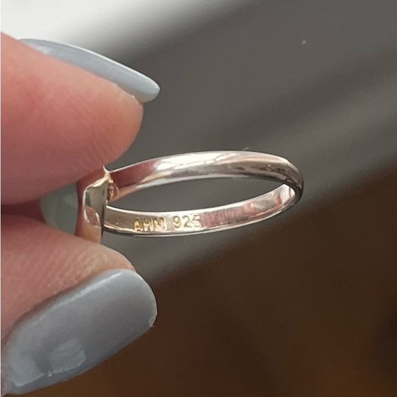 Size 7 - sterling silver ring with faceted moonstone - Picture 3 of 4